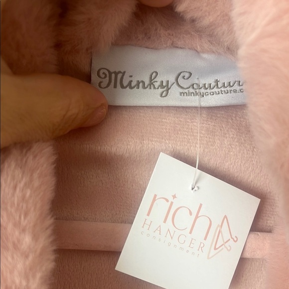 Cozy Pink Faux Fur Robe minky couture - Picture 2 of 7